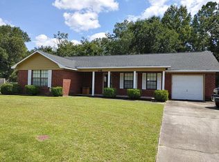 448 Cross Creek Dr, Midway, GA 31320