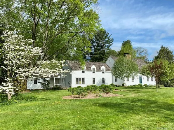 63 Judson Avenue, Woodbury, CT 06798