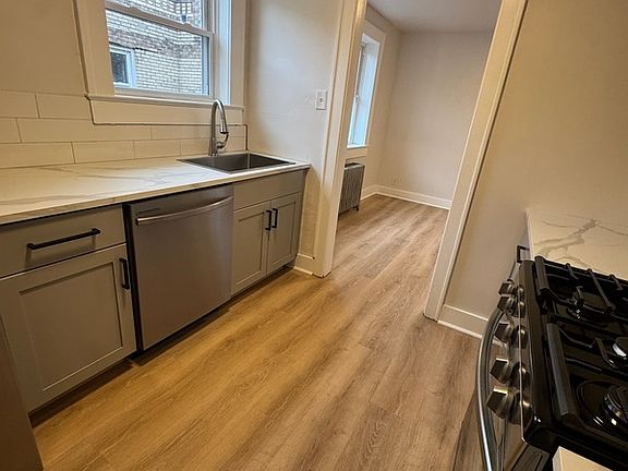 3rd image of 2903 Voelkel Ave APT 8