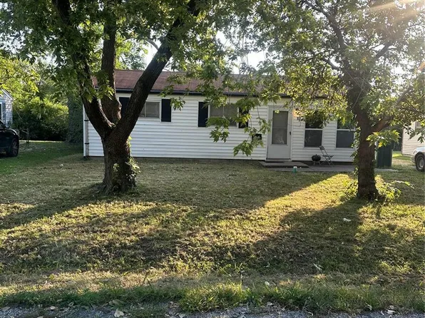 17 Saint Lambert Dr, Cahokia, IL 62206