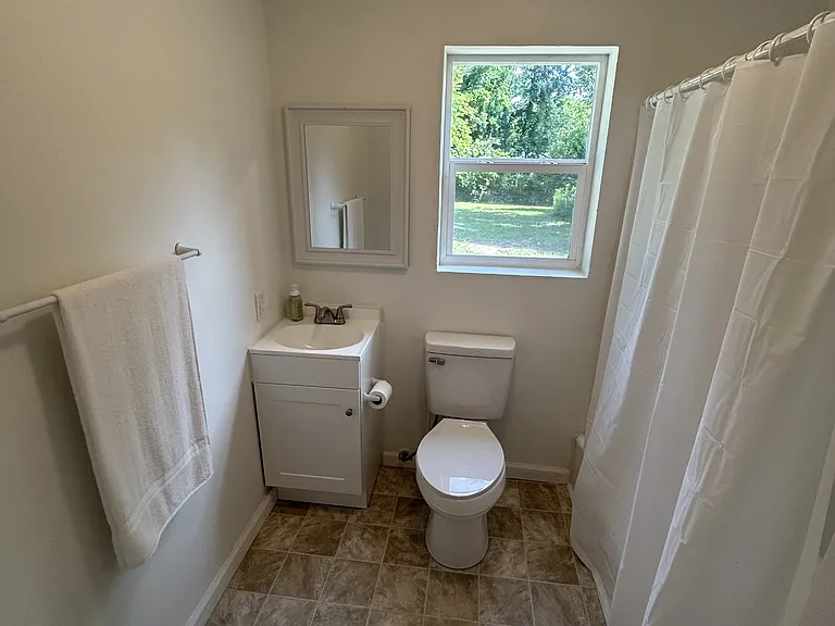 370 Collinwood Ave — Photo 10