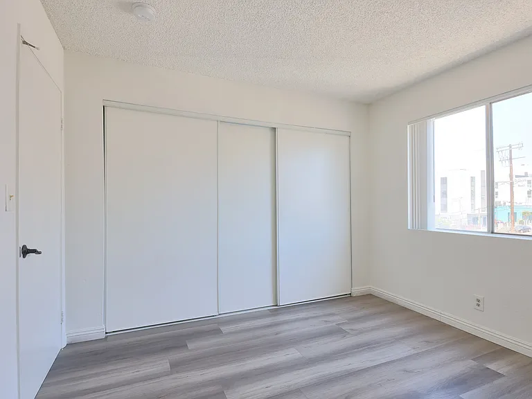 2796 Francis Ave — Photo 23