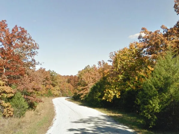 207 Forest Dr, Horseshoe Bend, AR 72512