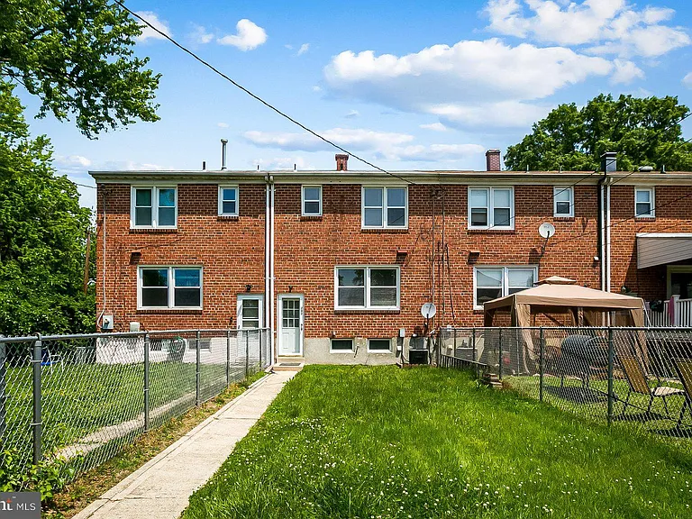 202 Cove Rd — Photo 22