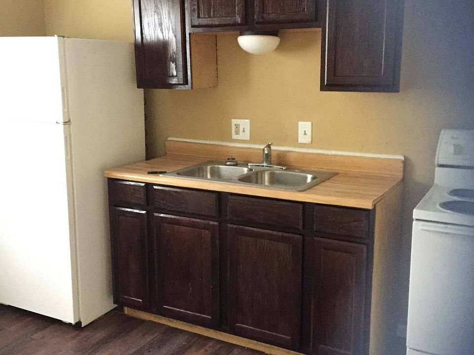 1st image of 1427 N 55th Dr APT A
