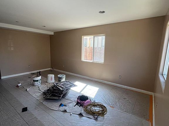 3rd image of 326 E 42nd Pl