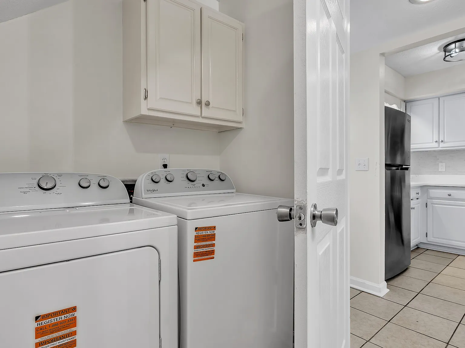 2 bed, 1.5 bath, 1013 sqft, $1,300 — Photo 4
