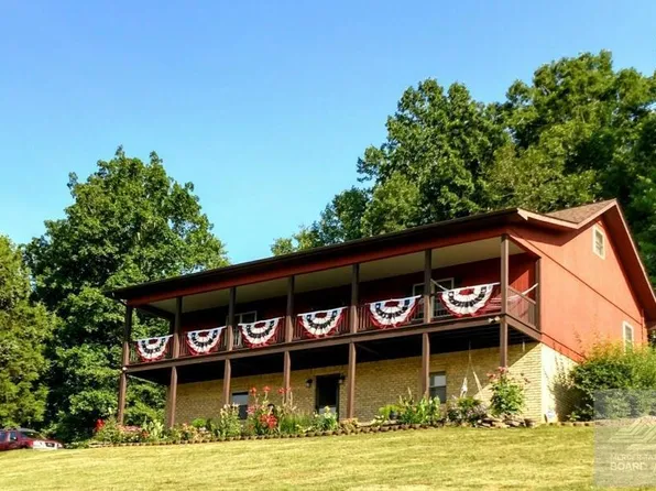 750 Memory Ln, Princeton, WV 24740