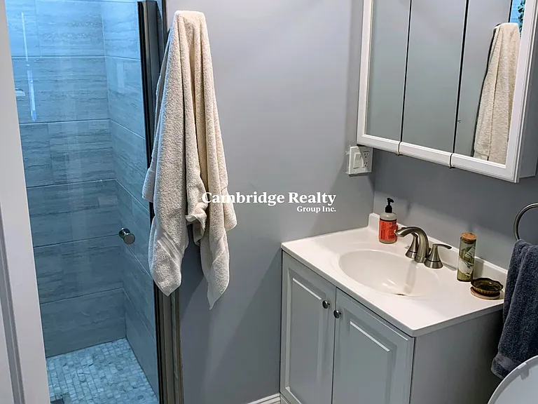 91 Munroe St #2 — Photo 7