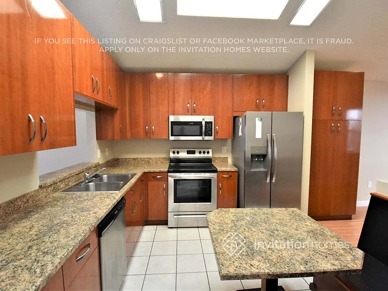 10061 SW 222nd St — Photo 3