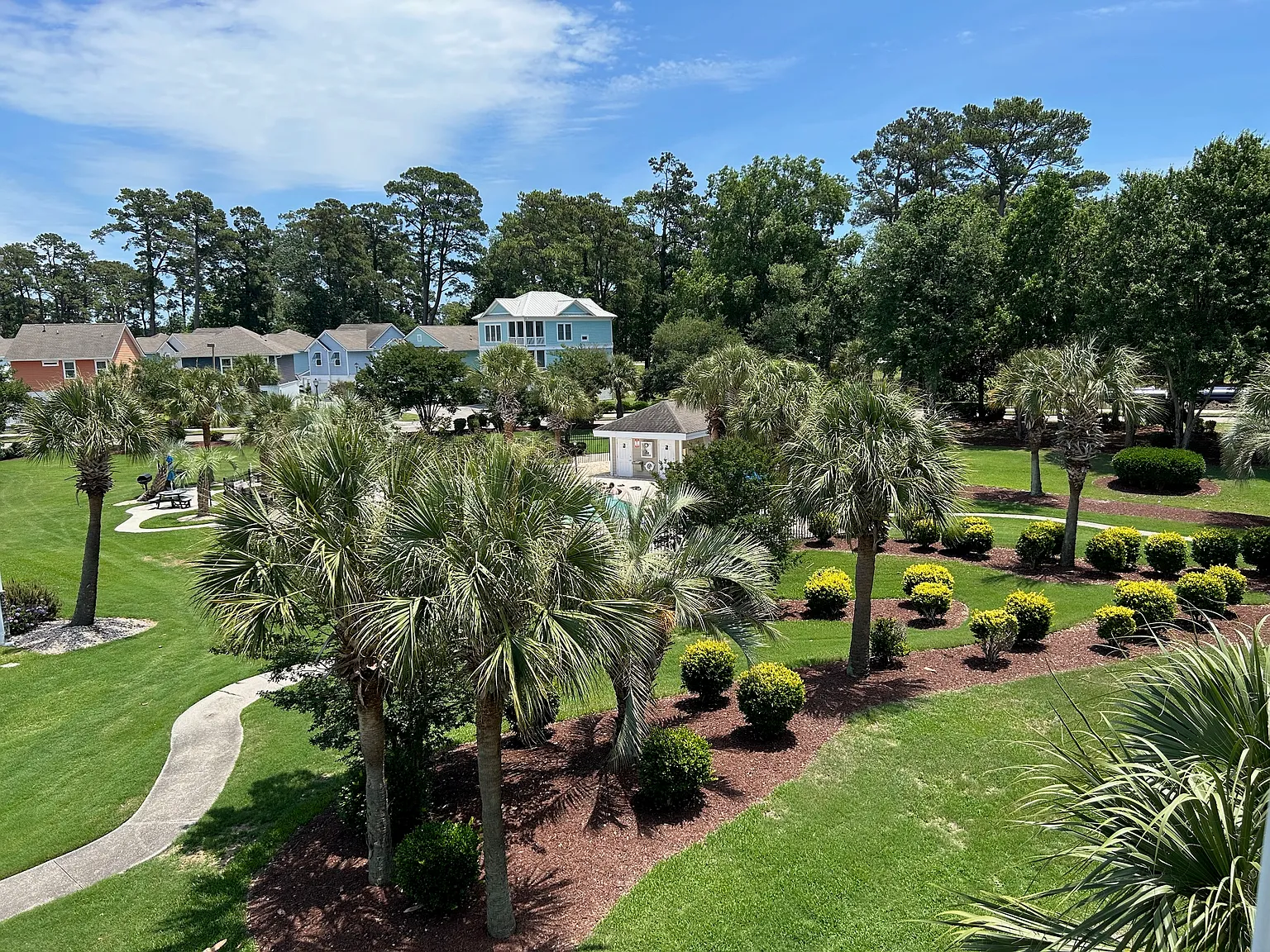 2 bed, 1000 sqft, $1,550 — Photo 1