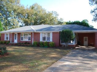 610 Chamlee Dr, Fort Valley, GA 31030