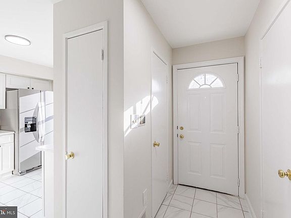 2nd image of 1014 Copperstone Ct