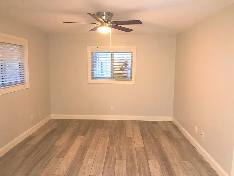 100 N Cooper St #1 — Photo 6