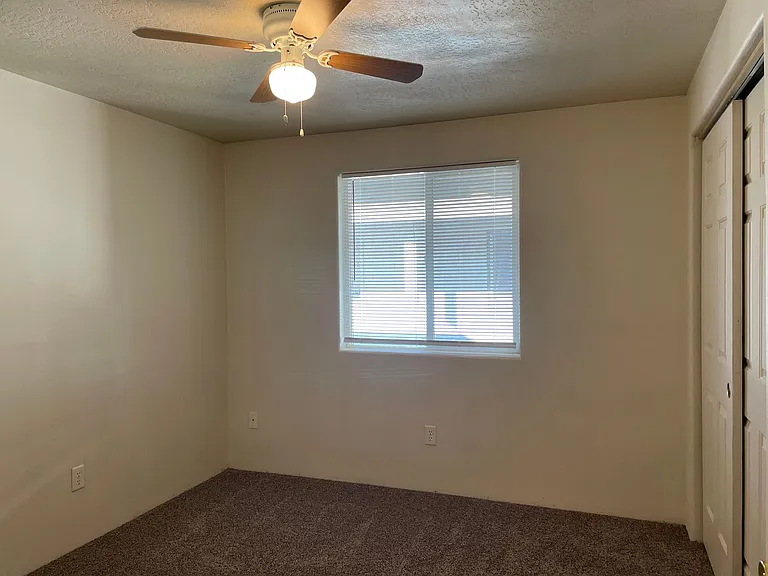 2393 Howard Ave #B — Photo 9
