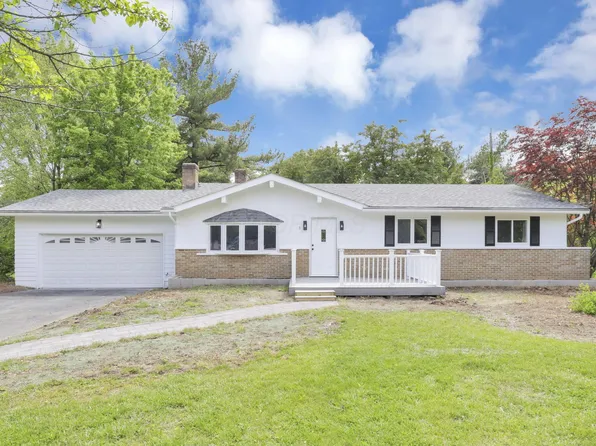 8 Summit Glen Rd, Pataskala, OH 43062