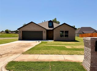5827 Coldspring Ln, Bartlesville, OK 74006