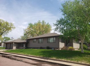 120 W 11th Ave, Mitchell, SD 57301