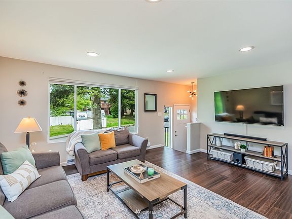 5th image of 7805 NE 145th St