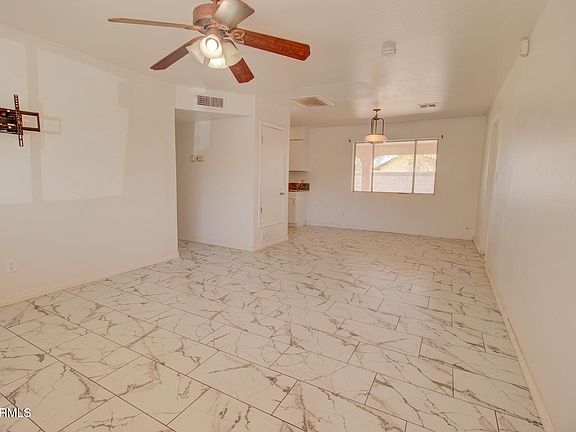 4th image of 1210 E ERIE Court