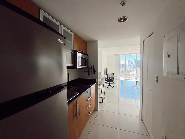 1750 N Bayshore Dr #2708 — Photo 9