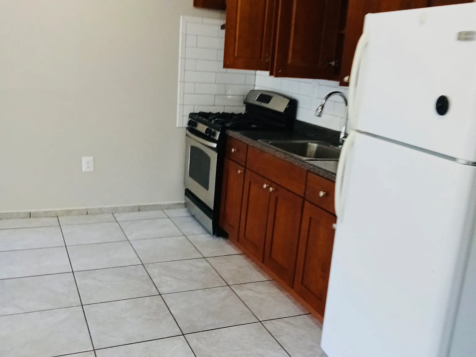 13 S Jefferson Ave — Photo 4