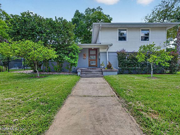 2nd image of 1827 CHERRY Street