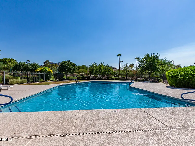 2909 E Las Rocas Dr — Photo 40
