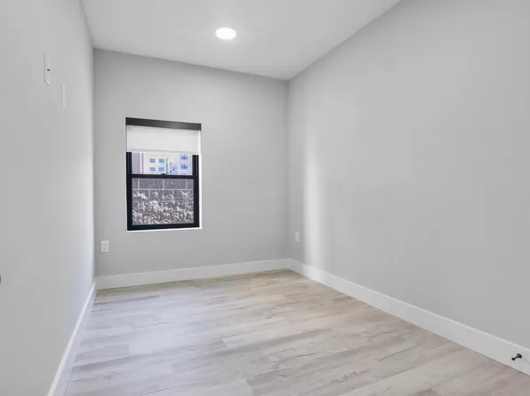 187 Culver Avenue image 3 of 16