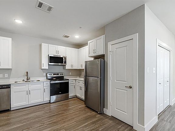 3rd image of 1720 Crestdale Dr #1102-C