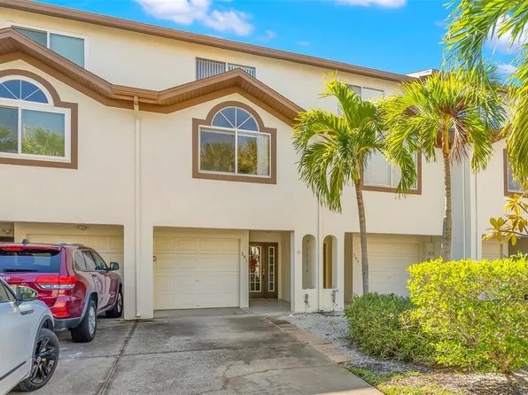 391 Madeira Cir, Tierra Verde, FL 33715