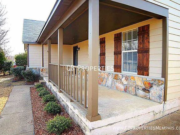 2nd image of 1565 Belle Trees Dr