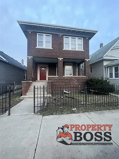 4515 Magoun Ave #B — Photo 1