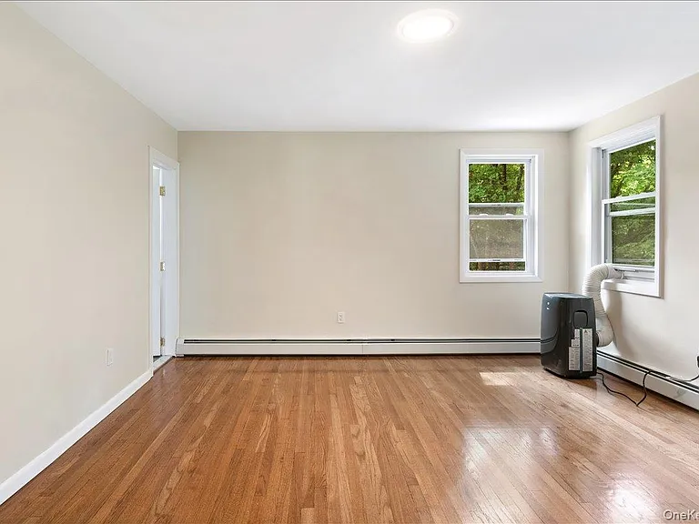 674 Sprout Brook Rd — Photo 14