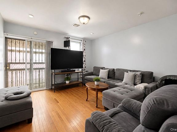 3rd image of 658 Beck Street