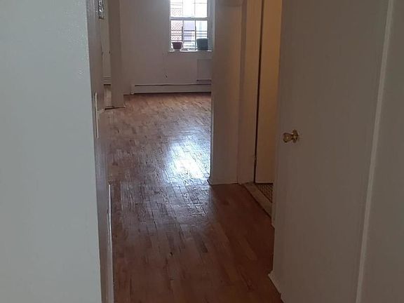 4th image of 23 Palmetto St #2