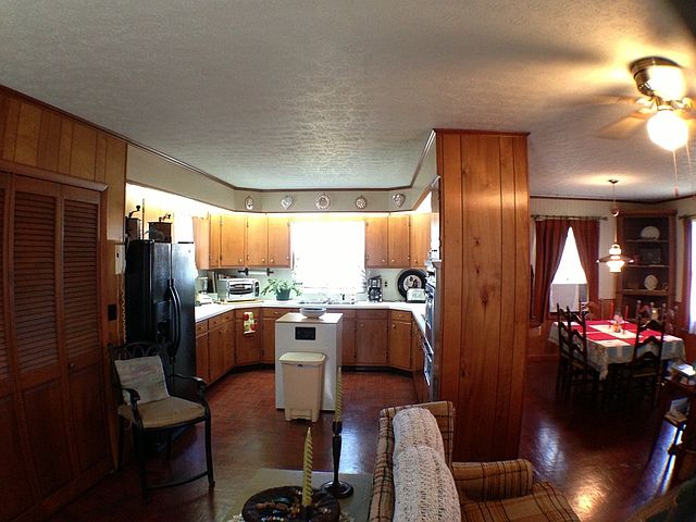 2nd image of 619 Kentucky St