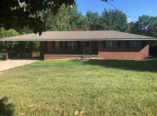 2864 Gillsville Hwy, Gainesville, GA 30507