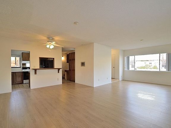 2nd image of 1708 Marshallfield Ln APT A