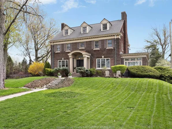 7505 Riverside Dr E, Windsor, ON N8S 1C8