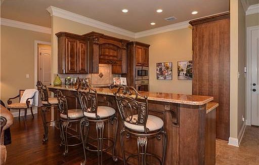 3rd image of 300 Cranbrook Ct