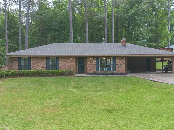 135 Dana Dr, Pineville, LA 71360