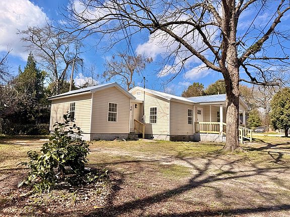 5th image of 200 8th St SW