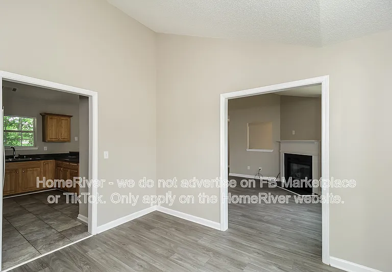 5037 Kens Ct — Photo 5