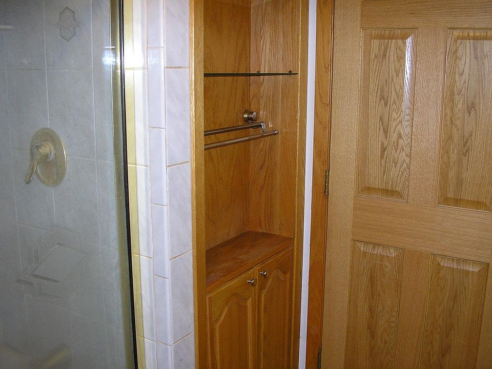 Bathtub shower / shelving / storage