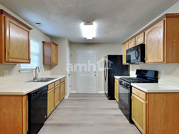 3rd image of 4075 Angels Dr