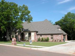 2825 Woodland Crk, Edmond, OK 73034