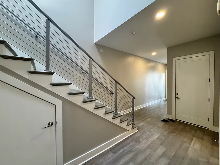 Front hall/stairwell
