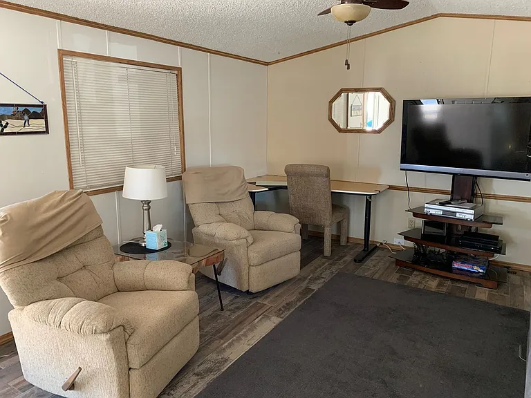 13872 E 47th Dr — Photo 10