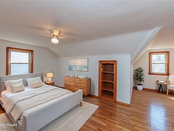 5th image of 18119 Windward Rd
